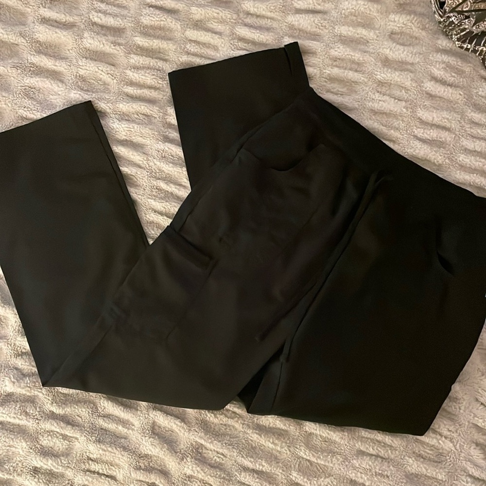 Black woman’s scrubs S